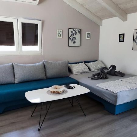 Viva 1 Rovinj Appartement Buitenkant foto