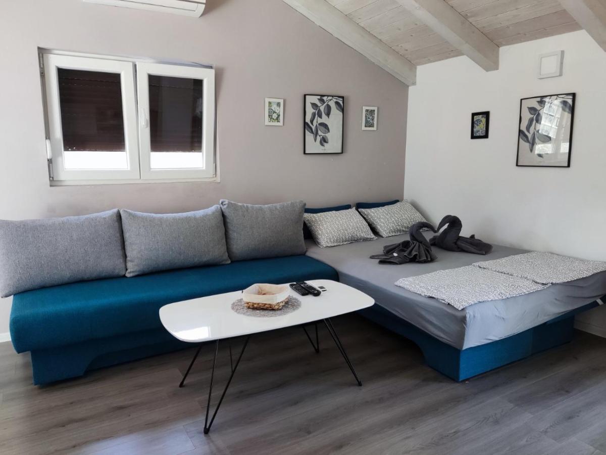 Viva 1 Rovinj Appartement Buitenkant foto